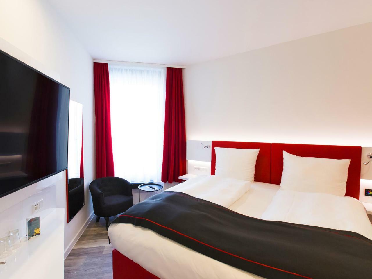 DORMERO Hotel Roth Roth  Buitenkant foto